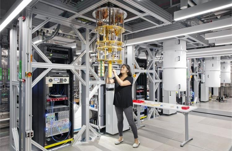 A quantum computer. Bosch aims to use quantum computing simulation of materials to find surrogates for the precious metals and rare earths in carbon-neutral powertrains – in the e-motor and fuel cell.